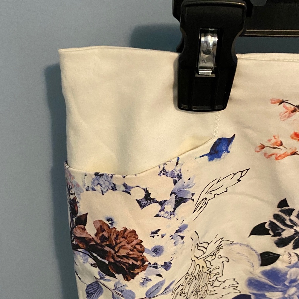 Club Monaco Floral Pencil Skirt size 4 - Picture 5 of 8